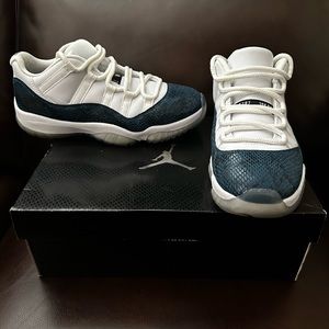 AIR JORDAN 11 LOW “SNAKE NAVY” FROM 2019! SIZE 9! WORN 3X! READ DESCRIPTION 1ST!